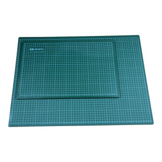 Cutting mat printed on both sides - Material: plastic - Color: green - Size: 30x45cm